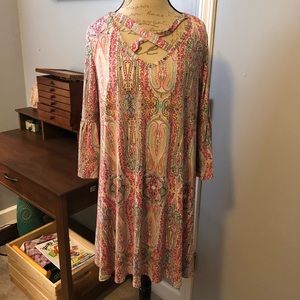 Size large pretty in pastels 👗 dress